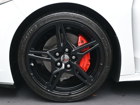 Used 2024 Chevrolet Corvette Stingray Convertible w/ 1LT RWD image 33