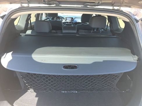 Used 2020 Hyundai Santa Fe SE FWD image 9