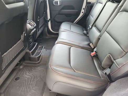 Used 2026 Jeep Wrangler Unlimited Rubicon image 24