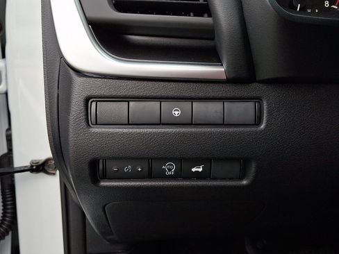 New 2026 Nissan Rogue SV w/ Cold Weather Package AWD/4WD image 16