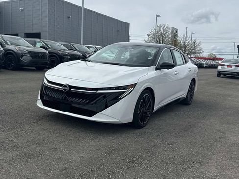 New 2026 Nissan Sentra SR w/ SR Premium Package image 8