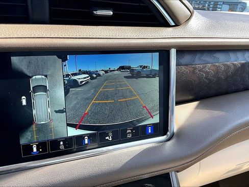 Used 2023 GMC Yukon Denali image 14