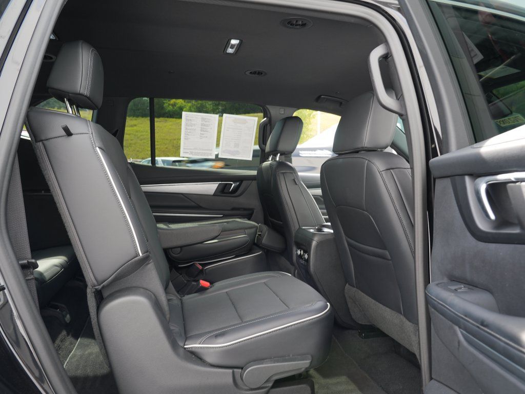 Certified 2026 Buick Enclave Preferred AWD/4WD image 28