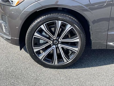 Used 2023 Volvo XC60 T8 Ultimate w/ Protection Package Premier image 9