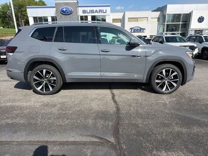 New 2026 Volkswagen Atlas SEL Premium R-Line