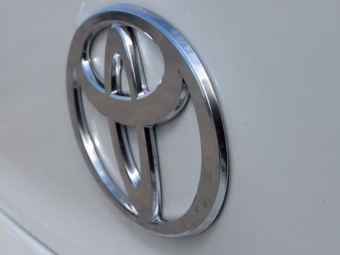 New 2026 Toyota Camry XLE image 27