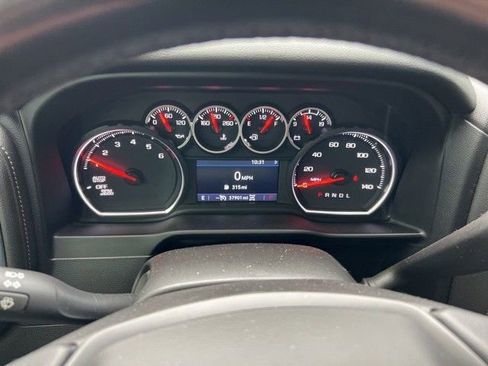 Used 2022 Chevrolet Silverado 1500 LT w/ Bed Protection Package image 10