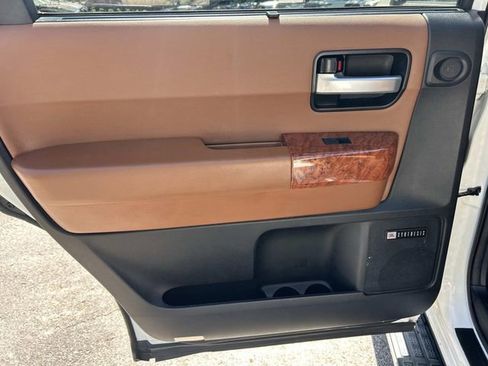 Used 2020 Toyota Sequoia Platinum AWD/4WD image 24
