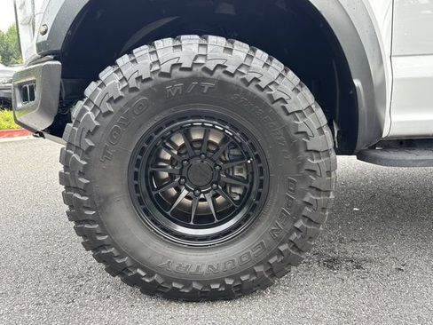 Used 2019 Ford F150 Raptor w/ Equipment Group 802A Luxury AWD/4WD image 11