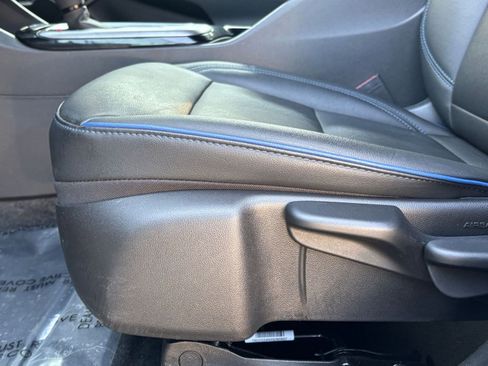 Used 2025 Buick Envista Sport Touring image 22