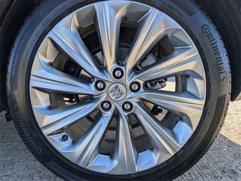 Certified 2024 Buick Envista Avenir image 7