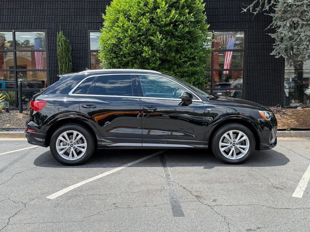 Used 2021 Audi Q3 2.0T Premium w/ Convenience Package AWD/4WD image 19