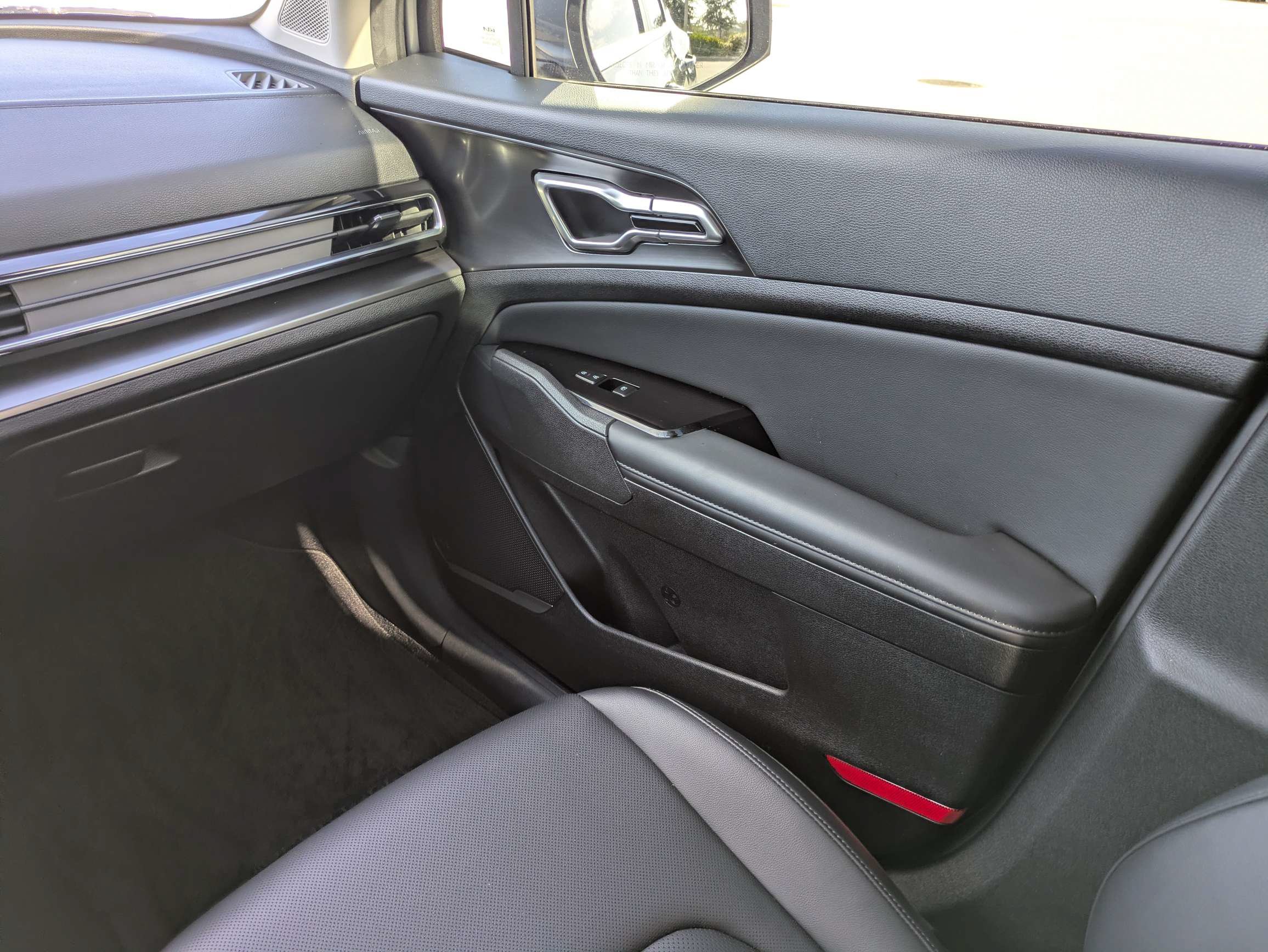 Used 2023 Kia Sportage EX FWD image 17