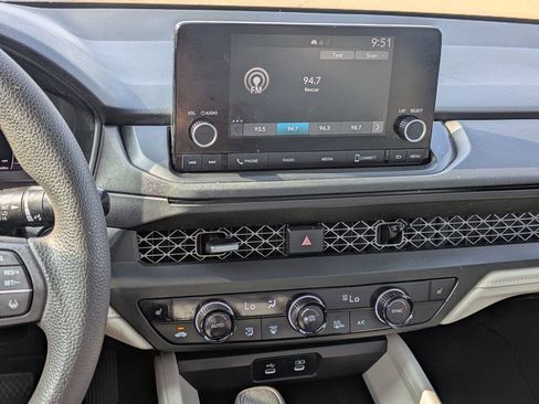 Used 2023 Honda Accord EX image 14