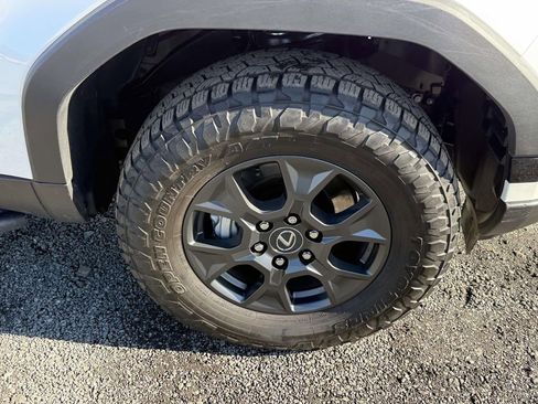 Used 2024 Lexus GX 550 image 7