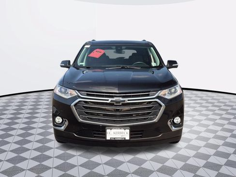 Certified 2021 Chevrolet Traverse LT FWD image 3