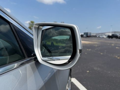 Used 2014 Cadillac XTS Premium FWD image 4