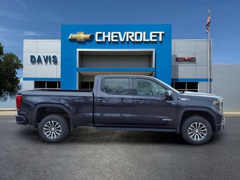 Used 2022 GMC Sierra 1500 AT4 w/ AT4 Premium Package AWD/4WD image 2