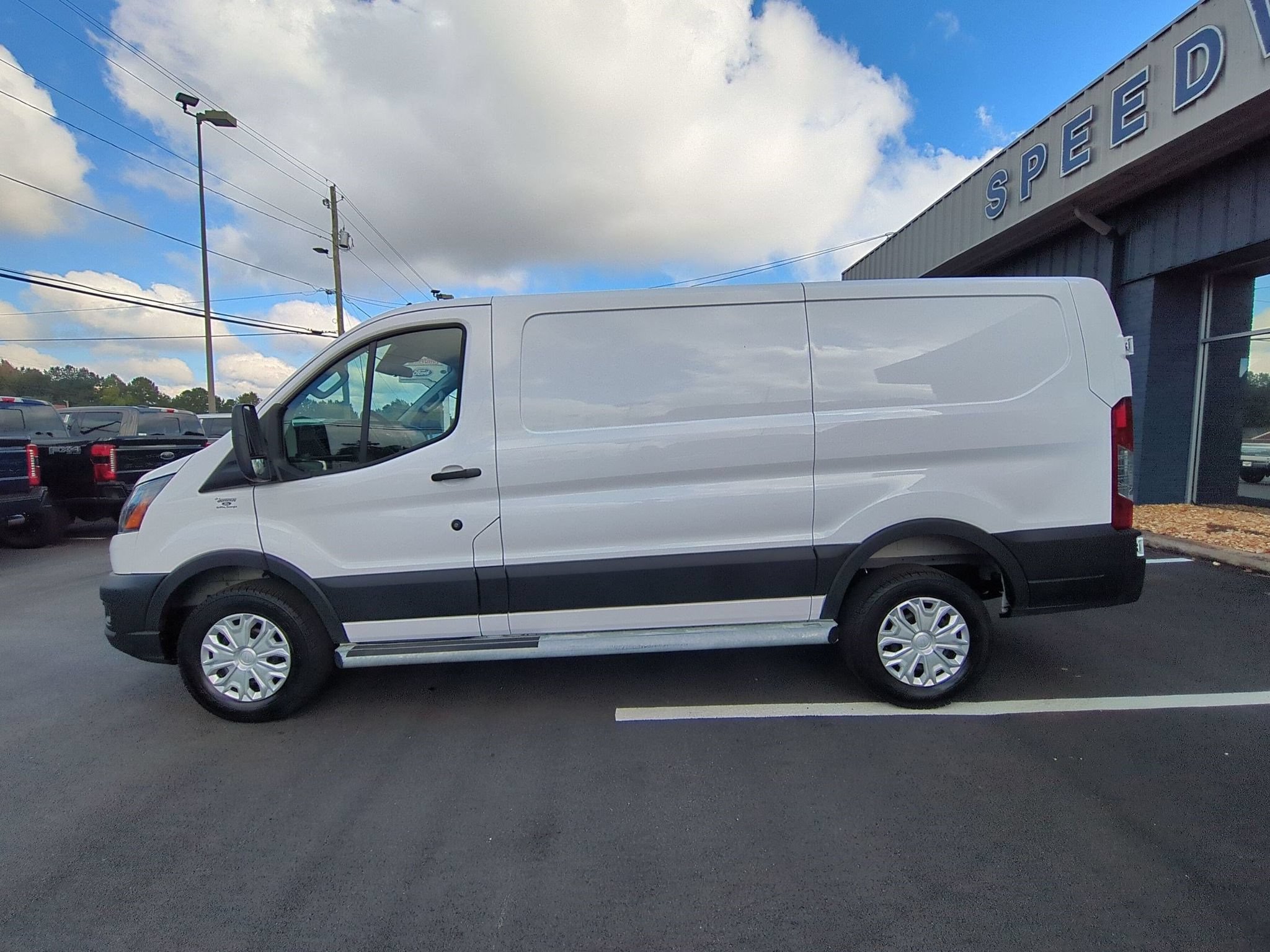 Certified 2025 Ford Transit 250 Low Roof w/ Exterior Upgrade Package RWD image 10