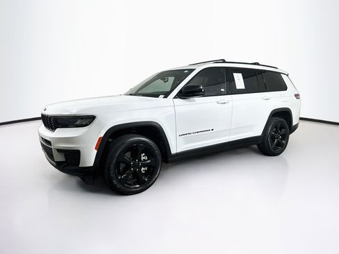 Used 2023 Jeep Grand Cherokee L Laredo AWD/4WD image 3