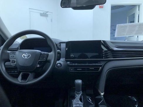 Used 2026 Toyota Camry LE FWD image 18