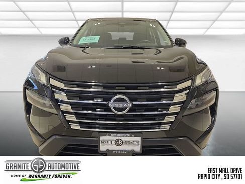 Used 2026 Nissan Rogue SV AWD/4WD image 9