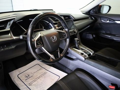 Used 2019 Honda Civic EX image 4