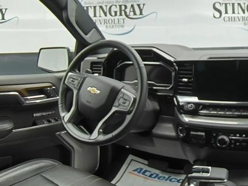 Used 2024 Chevrolet Silverado 1500 High Country w/ Technology Package AWD/4WD image 19