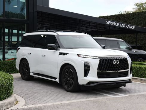 Certified 2026 INFINITI QX80 4WD w/ Sport Exterior Package image 2