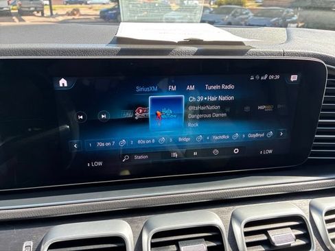 Used 2020 Mercedes-Benz GLS 450 4MATIC image 32