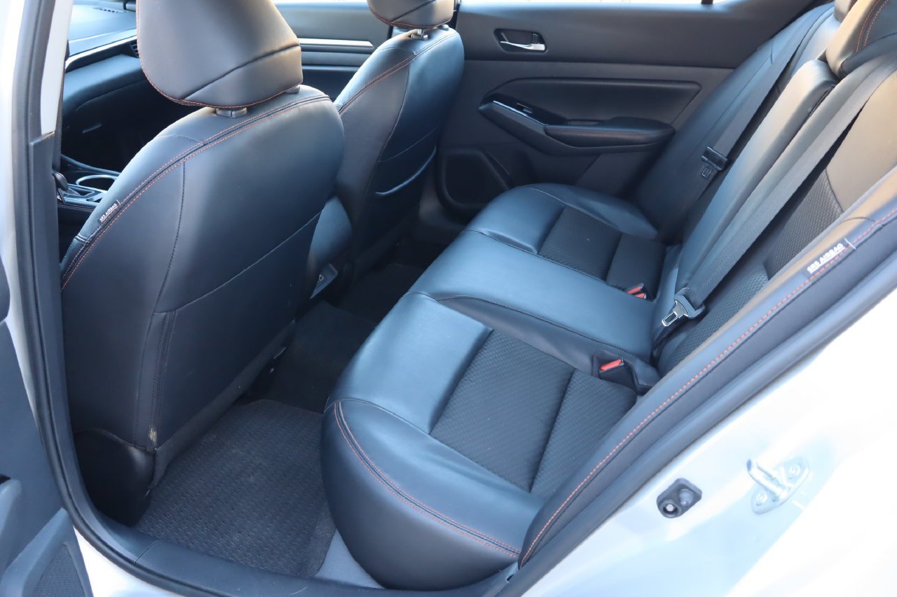 Used 2025 Nissan Altima 2.5 SR FWD image 5