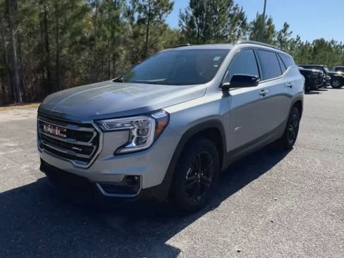 Used 2024 GMC Terrain AT4 AWD/4WD image 4