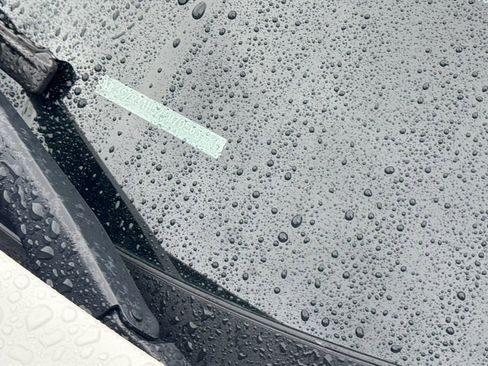 Used 2025 Honda HR-V Sport image 8