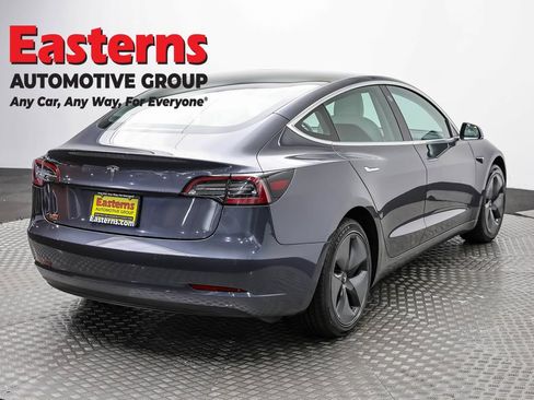 Used 2019 Tesla Model 3 Standard Range RWD image 5
