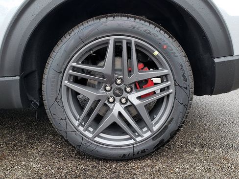 New 2026 Ford Explorer ST-Line w/ ST-Line Street Pack image 15