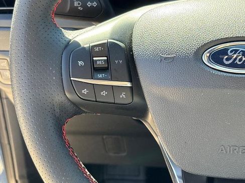 Certified 2025 Ford Escape ST-Line Elite image 18