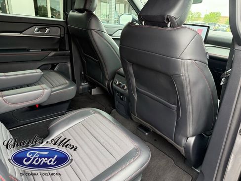 Used 2025 Ford Explorer ST-Line w/ Premium Package AWD/4WD image 17