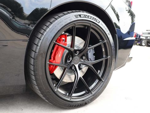 Used 2024 Chevrolet Corvette Stingray Preferred Cpe w/ Z51 Performance Package RWD image 60