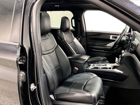 Used 2020 Ford Explorer ST w/ Premium Technology Package image 31