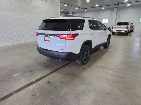 Used 2021 Chevrolet Traverse RS w/ LPO, Floor Liner Package AWD/4WD image 8