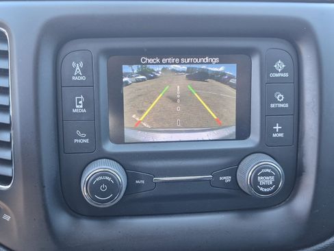Used 2018 Jeep Compass Sport FWD image 30