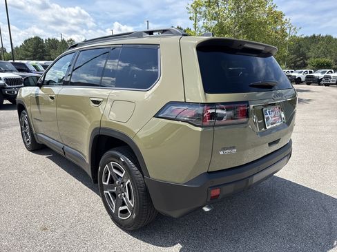 New 2026 Jeep Cherokee Laredo AWD/4WD image 5