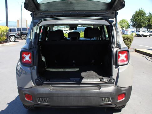 Used 2020 Jeep Renegade Sport AWD/4WD image 17