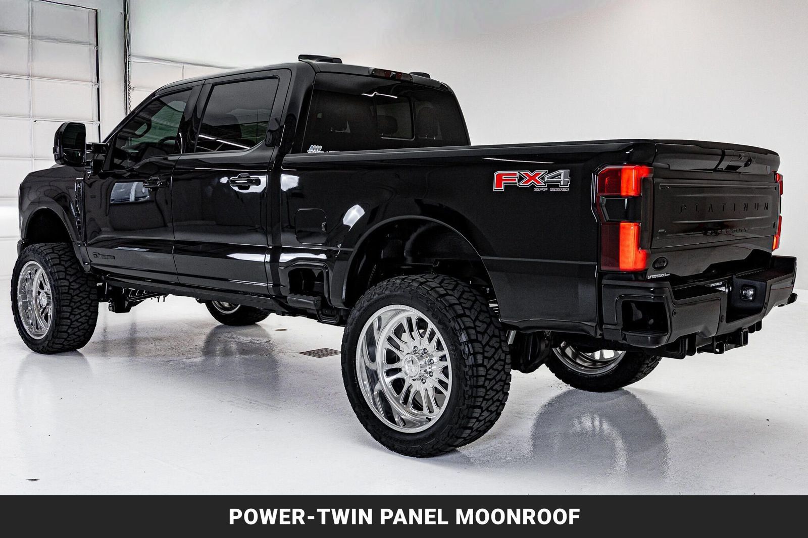 Used 2026 Ford F250 Platinum w/ Platinum Plus Package AWD/4WD image 7