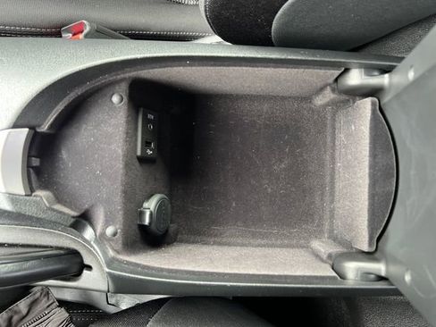 Used 2020 Nissan 370Z w/ Sport Package image 24