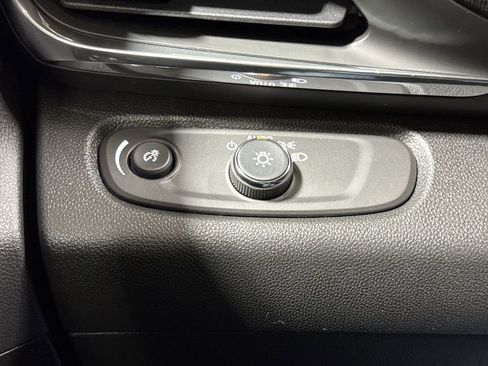 New 2026 Buick Envista Sport Touring w/ Convenience I Package FWD image 18
