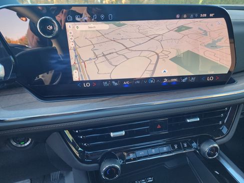 New 2026 Chevrolet Suburban High Country image 34