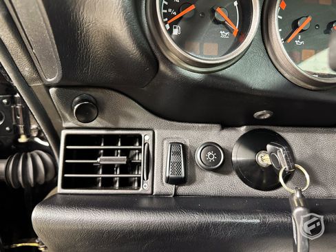 Used 1998 Porsche 911 GT3 RS image 32