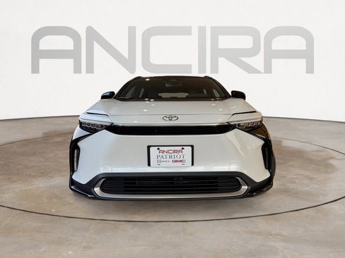 Used 2023 Toyota bZ4X Limited image 5