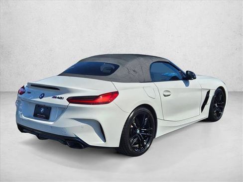Used 2022 BMW Z4 M40i w/ Driving Assistance Package RWD image 4